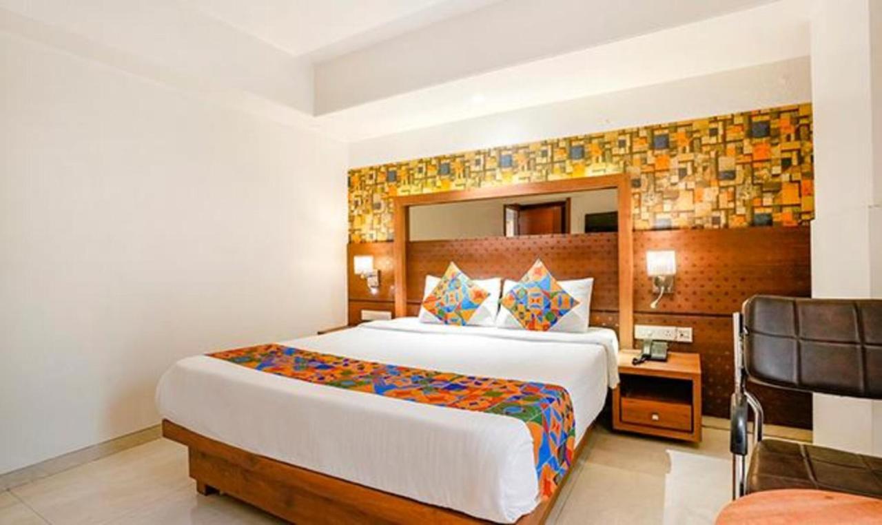 Srikrishna Paradise Hotel Thane Navi Mumbai Eksteriør billede