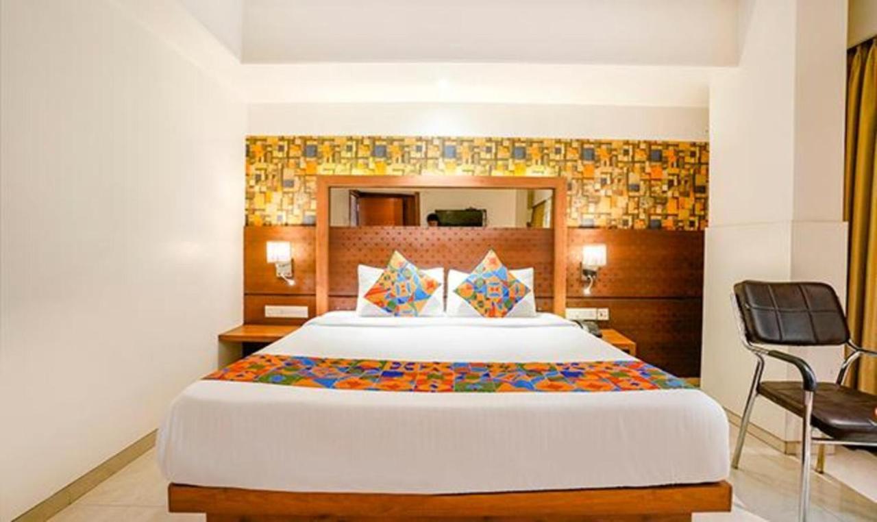 Srikrishna Paradise Hotel Thane Navi Mumbai Eksteriør billede