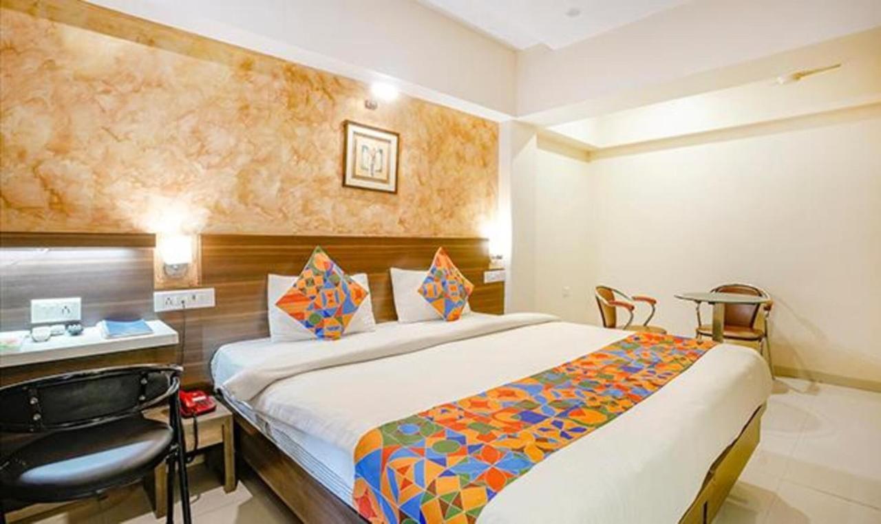 Srikrishna Paradise Hotel Thane Navi Mumbai Eksteriør billede